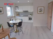 Pronájem bytu 2+kk, Praha - Prosek, Čakovická, 53 m2