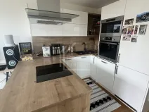 Pronájem bytu 2+kk, Praha - Veleslavín, Pod dvorem, 52 m2