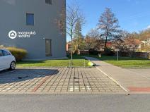 Pronájem garážového stání, Oslavany, náměstí 13. prosince, 15 m2