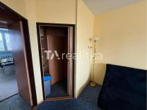 Prodej bytu 2+1, Opava, Hobzíkova, 58 m2