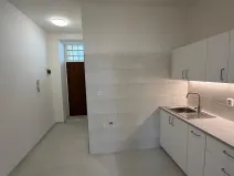 Pronájem bytu 1+1, Praha - Smíchov, Ostrovského, 35 m2