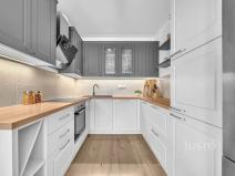 Prodej bytu 2+kk, Praha - Dolní Počernice, U konečné, 61 m2