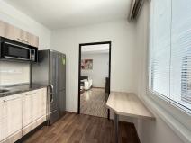 Pronájem bytu 2+1, Pardubice - Zelené Předměstí, nábřeží Závodu míru, 58 m2