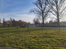 Pronájem komerčního pozemku, Bavoryně, 300 m2