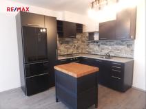 Pronájem bytu 3+kk, Kladno, Benediktínská, 78 m2