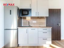 Pronájem bytu 1+kk, Praha - Libeň, náměstí Dr. Václava Holého, 27 m2