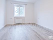 Pronájem bytu 2+1, Hradec Králové, Buzulucká, 70 m2