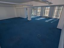 Pronájem kanceláře, Praha - Karlín, Thámova, 860 m2