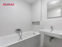 Pronájem bytu 2+kk, Praha - Radlice, U Komína, 54 m2