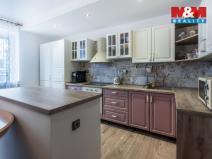 Prodej rodinného domu, Velká nad Veličkou, 194 m2