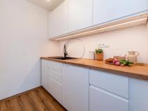 Prodej bytu 2+kk, Praha - Kobylisy, Čimická, 43 m2