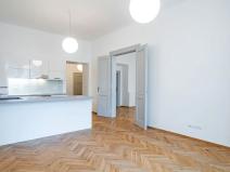 Pronájem bytu 4+kk, Praha, Křižíkova, 2 m2