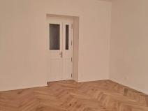 Pronájem bytu 1+1, Praha - Vinohrady, Velehradská, 43 m2