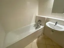 Prodej bytu 1+kk, Praha - Troja, Hnězdenská, 38 m2