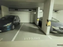 Prodej garážového stání, Praha - Vysočany, Poděbradská, 13 m2