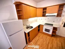Pronájem bytu 2+kk, Praha - Troja, Hnězdenská, 37 m2
