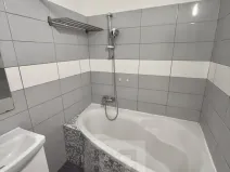 Pronájem bytu 2+1, Praha - Vršovice, Uzbecká, 56 m2