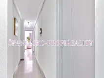 Prodej bytu 3+1, Torrevieja, Španělsko, 100 m2