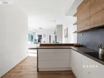 Prodej bytu 3+kk, Oslavany, náměstí 13. prosince, 76 m2