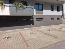 Pronájem garážového stání, Jičín, Ruská, 15 m2