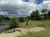 Prodej louky, Týn nad Vltavou, Hněvkovice na pravém břehu Vlt., 1648 m2