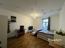 Pronájem bytu 1+kk, Praha - Břevnov, Šlikova, 31 m2