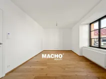 Pronájem bytu 1+kk, Praha, Bělehradská, 26 m2