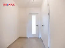 Prodej bytu 1+kk, Praha - Háje, Sochorcova, 33 m2