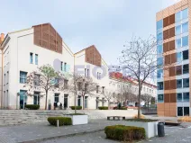 Pronájem garážového stání, Praha - Vinohrady, Korunní, 18 m2