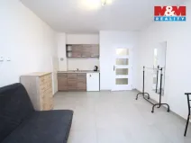 Pronájem bytu 1+kk, Praha, Rýmařovská, 26 m2