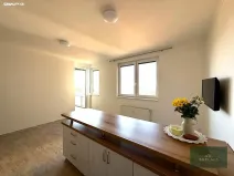 Prodej bytu 2+kk, Praha - Troja, Hnězdenská, 43 m2