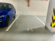 Pronájem garážového stání, Praha - Strašnice, Třebohostická, 14 m2