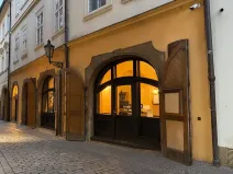 Pronájem obchodního prostoru, Praha - Staré Město, 175 m2