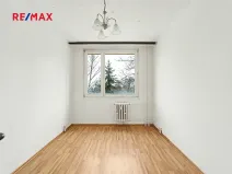 Prodej bytu 2+kk, Praha - Prosek, Zárybská, 42 m2