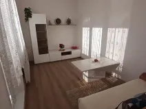 Pronájem bytu 2+1, Luštěnice, 53 m2