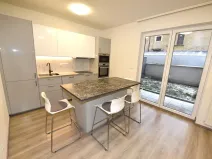 Prodej bytu 2+kk, Praha - Vršovice, Petrohradská, 114 m2