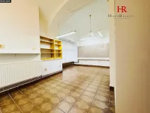 Pronájem obchodního prostoru, Benešov, Masarykovo náměstí, 60 m2