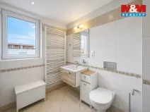 Prodej bytu 2+kk, Praha, Lošáková, 67 m2