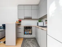 Prodej bytu 2+kk, Praha - Troja, Hnězdenská, 47 m2