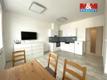 Pronájem bytu 1+kk, Žďár nad Sázavou - Žďár nad Sázavou 1, nám. Republiky, 36 m2