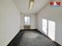 Prodej výrobních prostor, Mariánské Lázně - Úšovice, U Mlékárny, 1870 m2