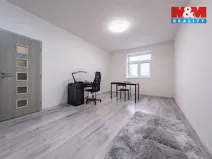 Prodej bytu 1+kk, Milovice - Mladá, Slepá, 40 m2