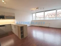 Pronájem bytu 2+kk, Praha - Vysočany, Skloněná, 60 m2