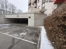 Pronájem garážového stání, Brno, Kigginsova, 12 m2