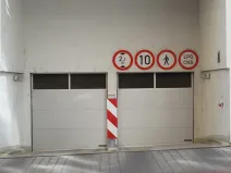 Pronájem garážového stání, Praha - Nusle, V Horkách, 14 m2