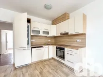 Pronájem bytu 2+kk, Karlovy Vary, Na Rolavě, 43 m2