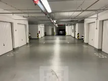 Pronájem garáže, Praha - Holešovice, V háji, 18 m2