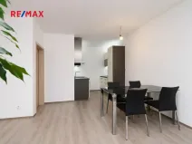Pronájem bytu 1+kk, Praha - Slivenec, U svahu, 47 m2