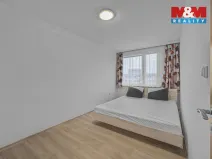 Pronájem bytu 2+1, Pardubice - Polabiny, Brožíkova, 55 m2