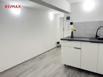 Pronájem kanceláře, Praha - Podolí, Podolská, 14 m2